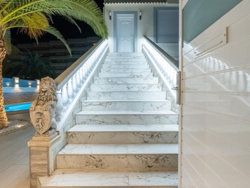 4 bedroom Townhouse for sale in Punta Prima with pool - € 545,000 (Ref: 9196196)