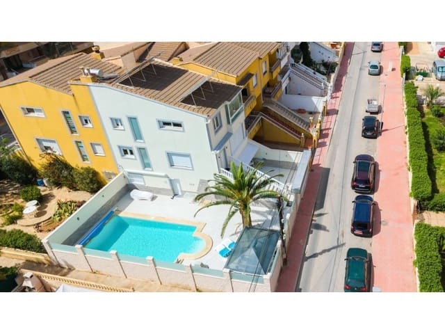 4 camera da letto Casa in vendita in Punta Prima, Torrevieja con piscina - 545.000 € (Rif: 9196196)