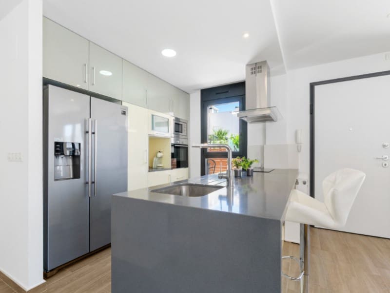 5 sypialnia Willa na sprzedaż w Torrevieja z basenem - 439 000 € (Ref: 9197993)