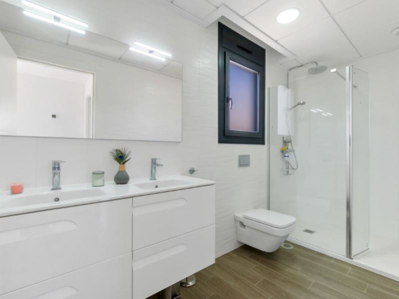 5 sypialnia Willa na sprzedaż w Torrevieja z basenem - 439 000 € (Ref: 9197993)