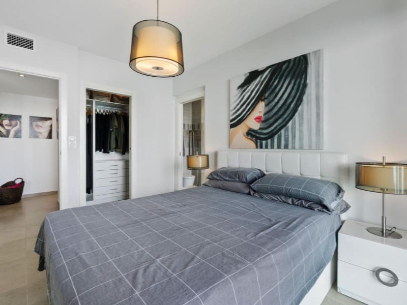 3 bedroom Apartment for sale in Punta Prima with garage - € 590,000 (Ref: 9198000)