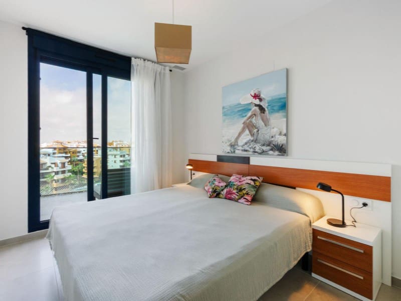 3 bedroom Apartment for sale in Punta Prima with garage - € 590,000 (Ref: 9198000)