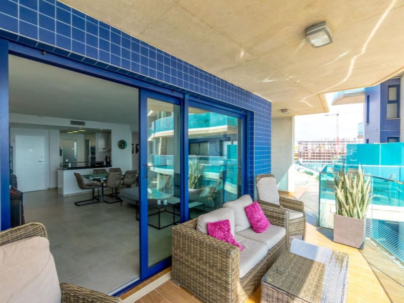 3 bedroom Apartment for sale in Punta Prima with garage - € 590,000 (Ref: 9198000)