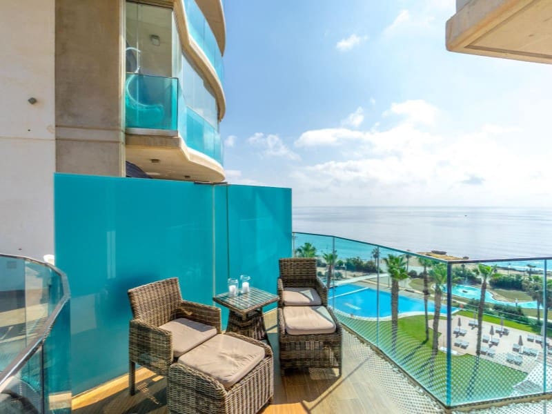 3 bedroom Apartment for sale in Punta Prima with garage - € 590,000 (Ref: 9198000)