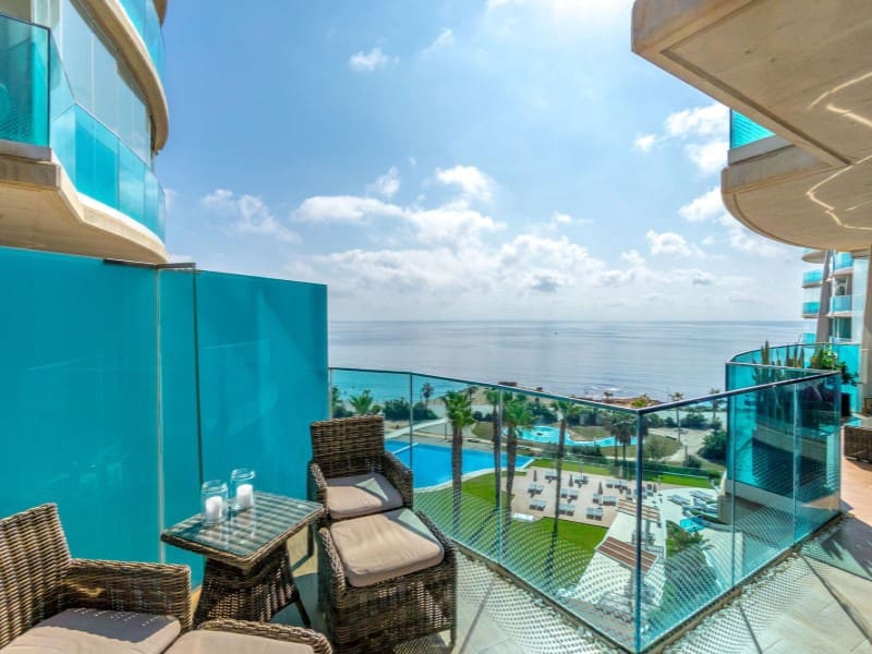 3 bedroom Apartment for sale in Punta Prima with garage - € 590,000 (Ref: 9198000)