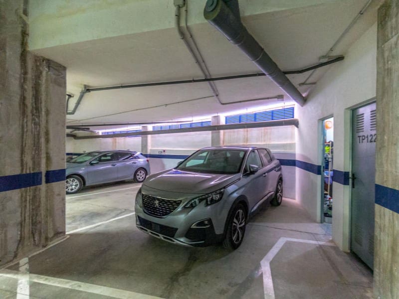 3 bedroom Apartment for sale in Punta Prima with garage - € 590,000 (Ref: 9198000)