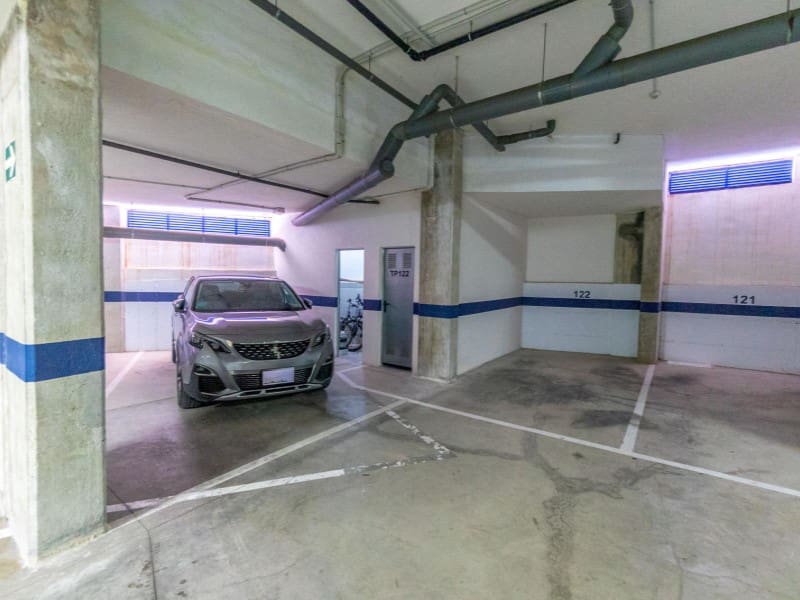 3 bedroom Apartment for sale in Punta Prima with garage - € 590,000 (Ref: 9198000)