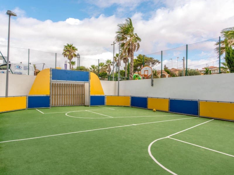 3 bedroom Apartment for sale in Punta Prima with garage - € 590,000 (Ref: 9198000)