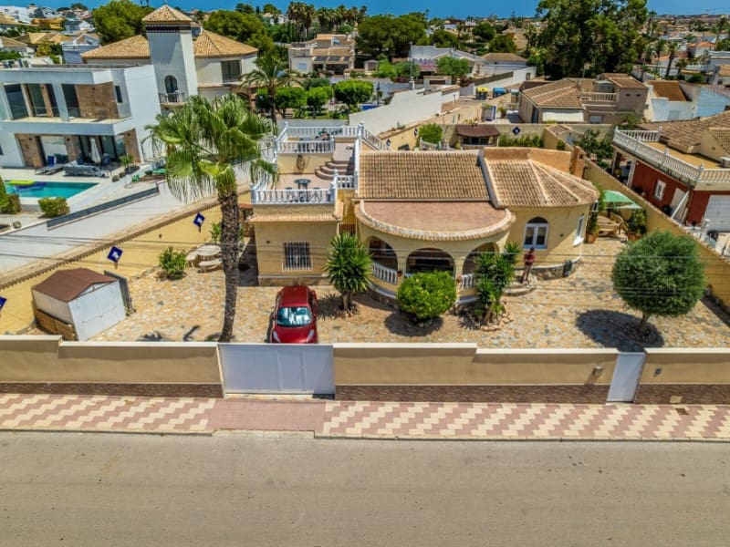 3 sypialnia Willa na sprzedaż w El Chaparral z basenem - 535 000 € (Ref: 9198004)