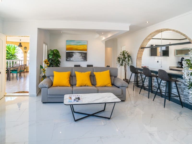 3 sypialnia Willa na sprzedaż w El Chaparral z basenem - 535 000 € (Ref: 9198004)