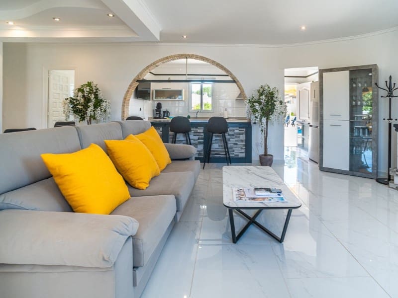 3 sypialnia Willa na sprzedaż w El Chaparral z basenem - 535 000 € (Ref: 9198004)