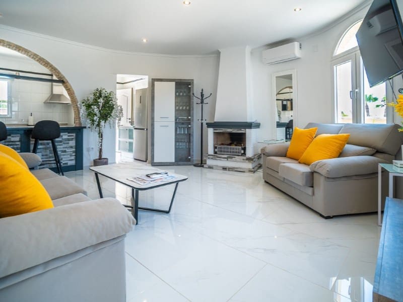 3 sypialnia Willa na sprzedaż w El Chaparral z basenem - 535 000 € (Ref: 9198004)