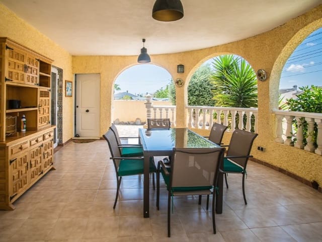 3 sovrum Villa till salu i El Chaparral, Torrevieja med pool - 535 000 € (Ref: 9198004)