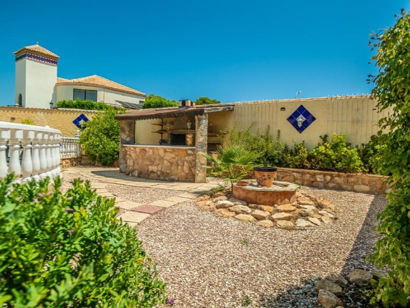 3 sypialnia Willa na sprzedaż w El Chaparral z basenem - 535 000 € (Ref: 9198004)