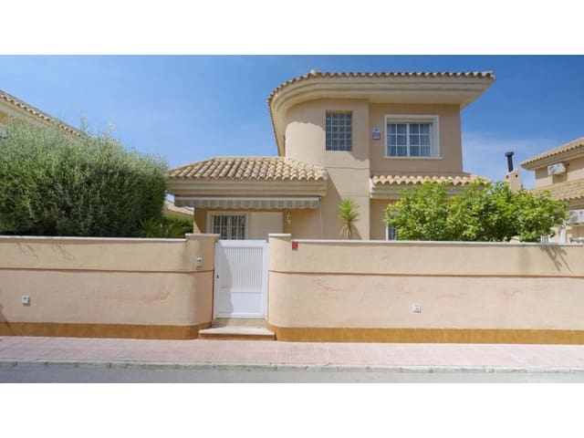 3 makuuhuone Huvila myytävänä paikassa Los Altos - 360 000 € (Ref: 9198005)