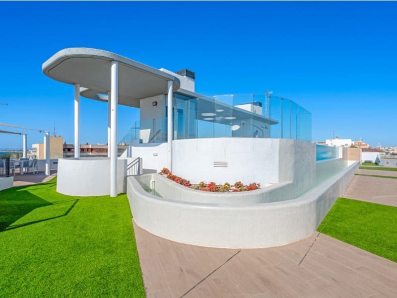 2 soverom Leilighet til salgs i Punta Prima med garasje - € 369 000 (Ref: 9204861)