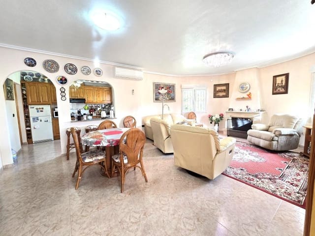 3 chambre Villa/Maison à vendre à Playa Flamenca, Orihuela avec piscine - 550 000 € (Ref: 9204864)