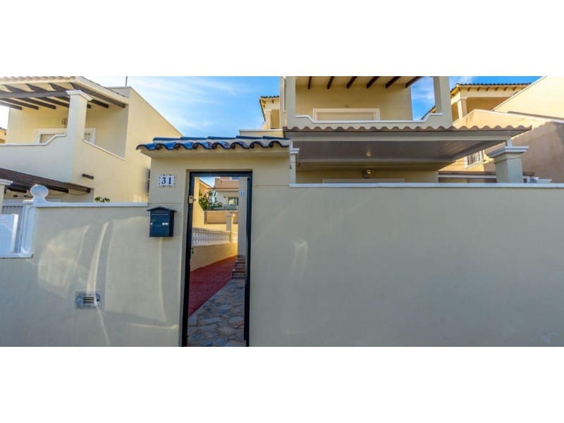 3 quarto Moradia para venda em San Miguel de Salinas - 295 000 € (Ref: 9206873)