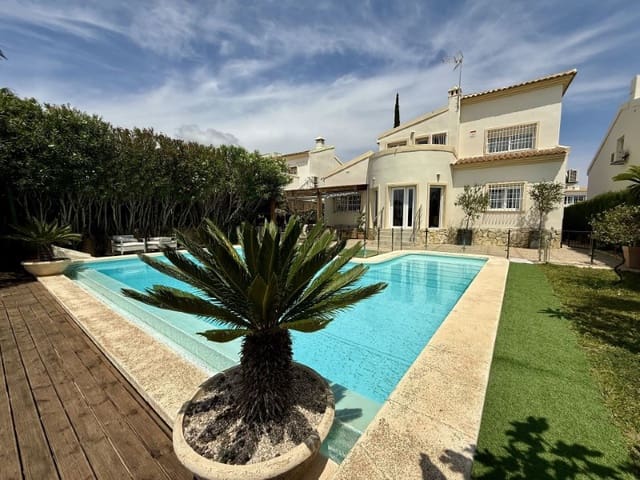 4 bedroom Villa for sale in Villamartín - Las Filipinas, Orihuela with garage - € 830,000 (Ref: 9206874)