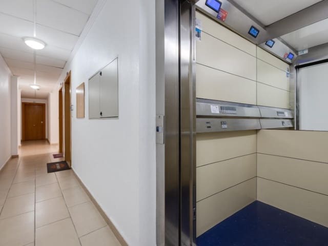 3 bedroom Apartment for sale in Las Piscinas Naturales, Torrevieja - € 178,995 (Ref: 9206884)