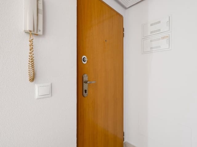 3 bedroom Apartment for sale in Las Piscinas Naturales, Torrevieja - € 178,995 (Ref: 9206884)