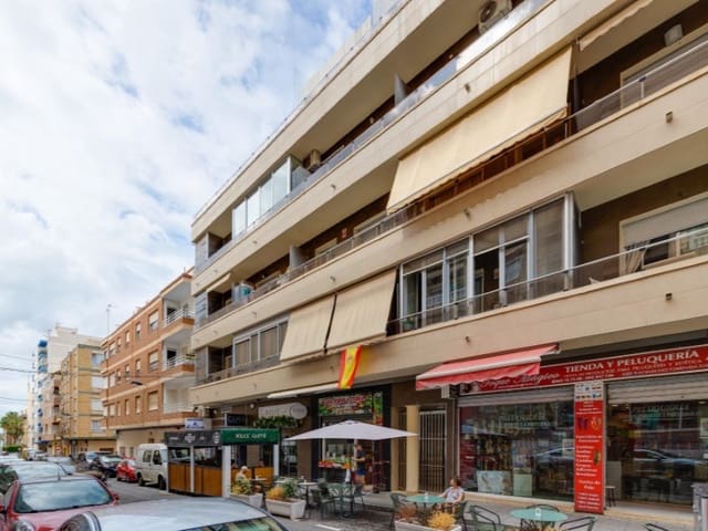 3 bedroom Apartment for sale in Las Piscinas Naturales, Torrevieja - € 178,995 (Ref: 9206884)