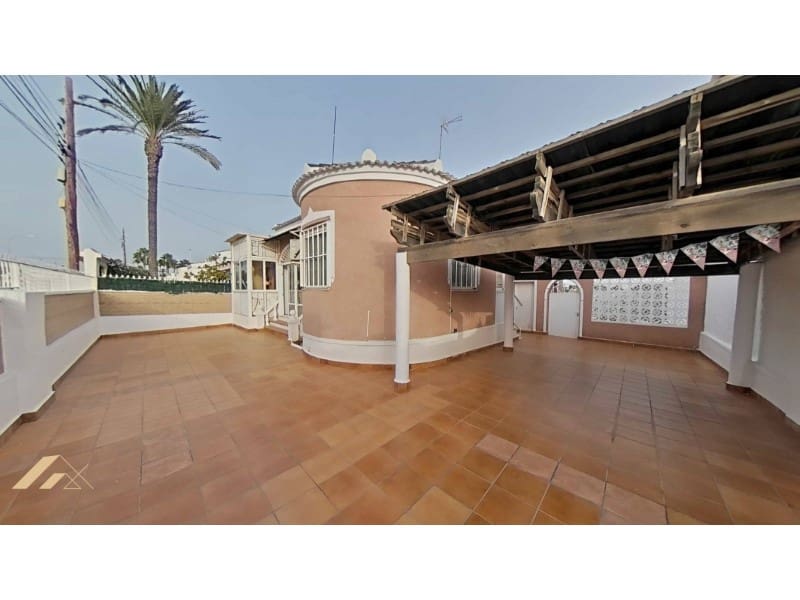 3 soverom Villa til salgs i Torrevieja med svømmebasseng - € 324 500 (Ref: 9206886)