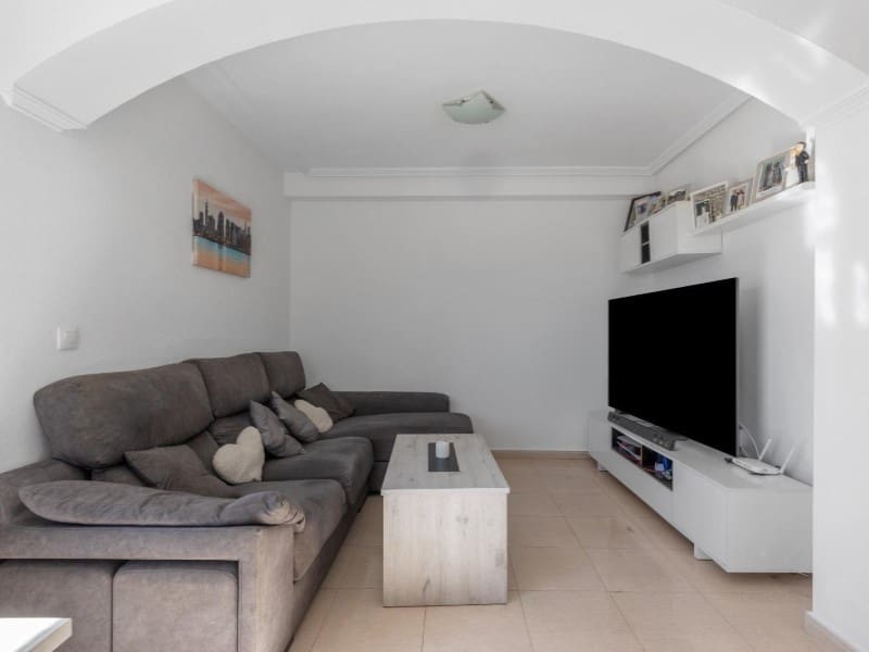 2 makuuhuone Paritalo myytävänä paikassa Orihuela Costa - 252 500 € (Ref: 9208601)