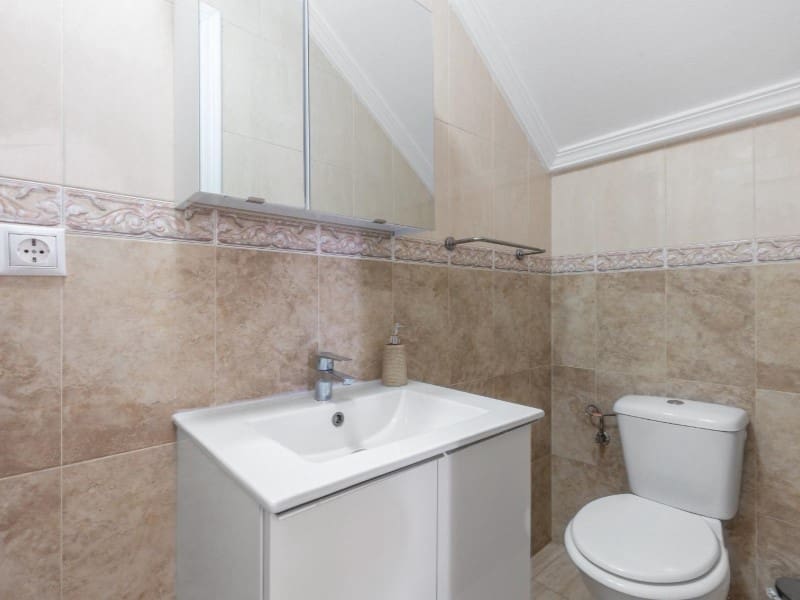 2 makuuhuone Paritalo myytävänä paikassa Orihuela Costa - 252 500 € (Ref: 9208601)