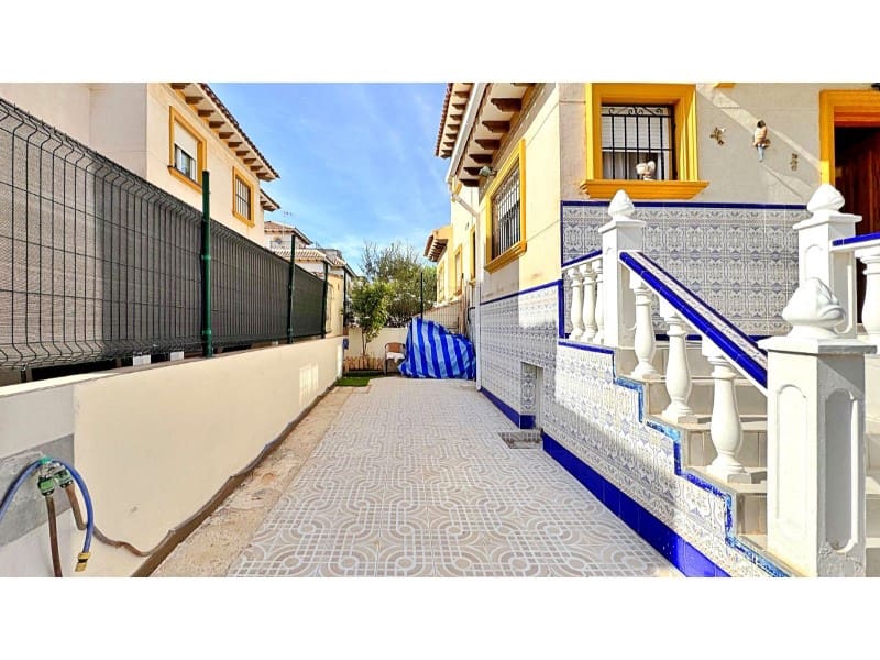 2 bedroom Townhouse for sale in Orihuela Costa - € 199,000 (Ref: 9215440)