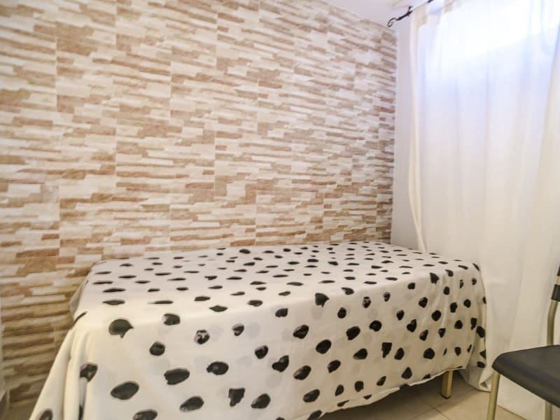 Chalet de 3 habitaciones en Torrevieja en venta - 285.000 € (Ref: 9215442)