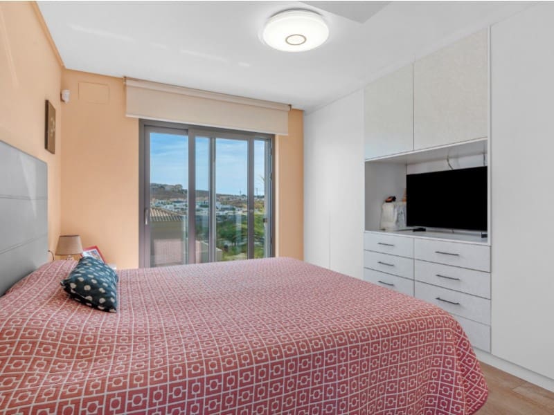 2 bedroom Villa for sale in Benijofar with pool - € 399,000 (Ref: 9215446)