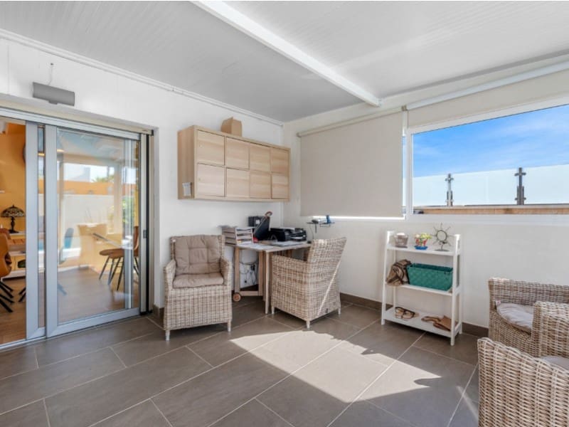 2 bedroom Villa for sale in Benijofar with pool - € 399,000 (Ref: 9215446)