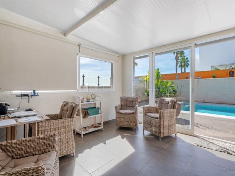 2 bedroom Villa for sale in Benijofar with pool - € 399,000 (Ref: 9215446)