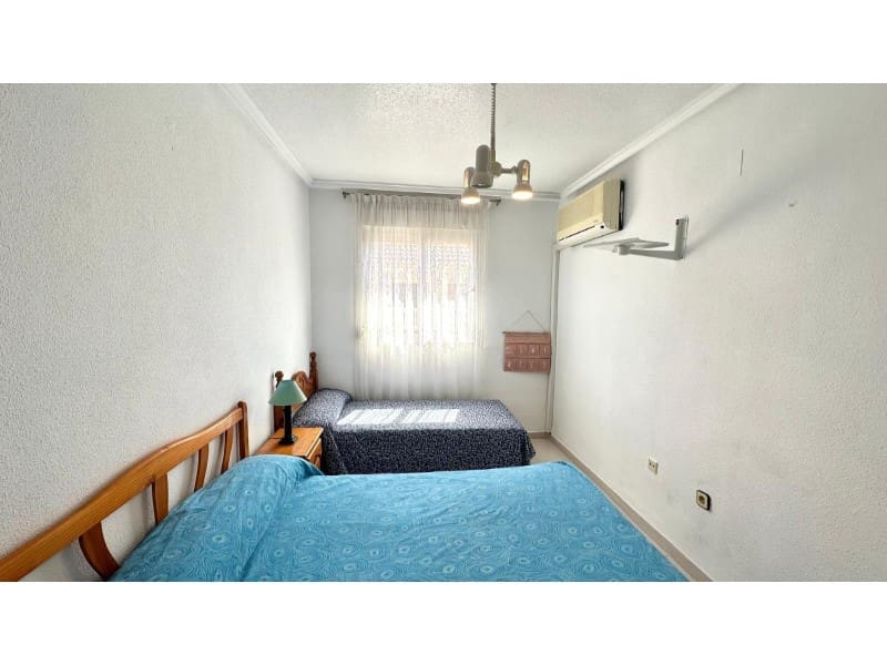 2 bedroom Penthouse for sale in Torrevieja - € 158,000 (Ref: 9218771)