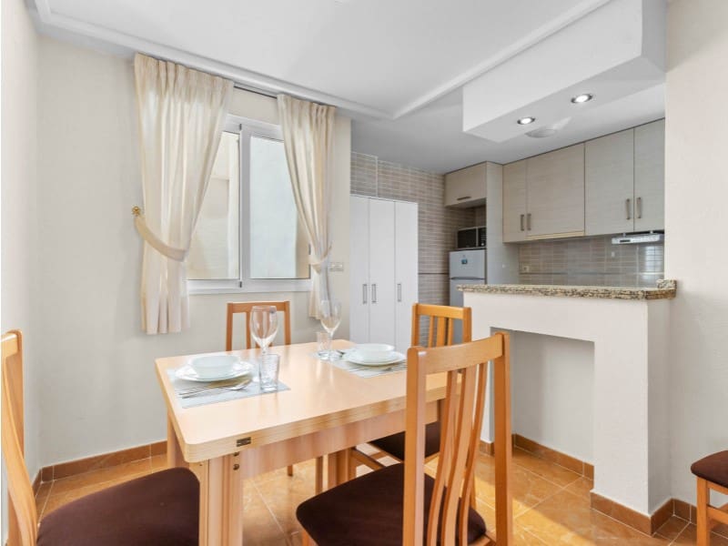 2 slaapkamer Appartement te koop in Torrevieja met garage - € 142.000 (Ref: 9226875)