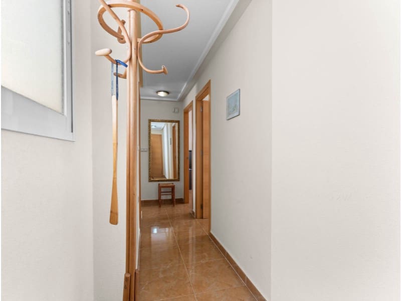 2 slaapkamer Appartement te koop in Torrevieja met garage - € 142.000 (Ref: 9226875)