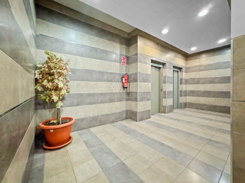 2 slaapkamer Appartement te koop in Torrevieja met garage - € 142.000 (Ref: 9226875)