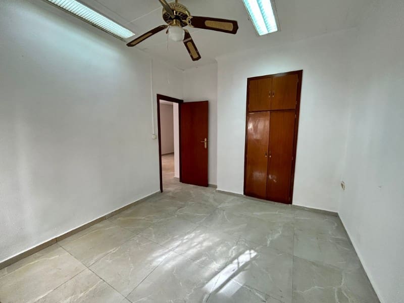 4 makuuhuone Huoneisto myytävänä paikassa Torrevieja - 156 000 € (Ref: 9228894)