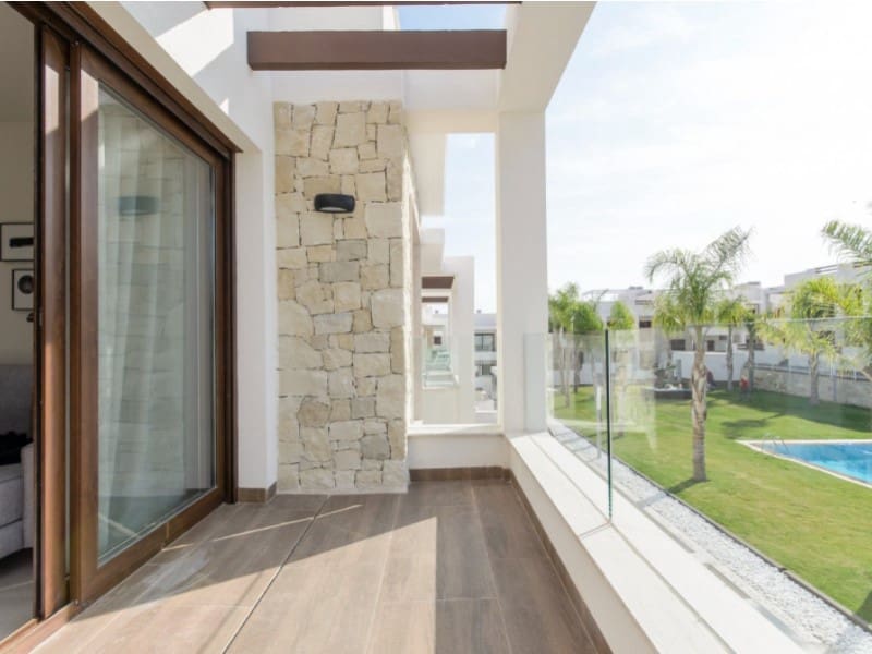 3 camera da letto Bungalow in vendita in Torrevieja con piscina - 325.000 € (Rif: 9228909)