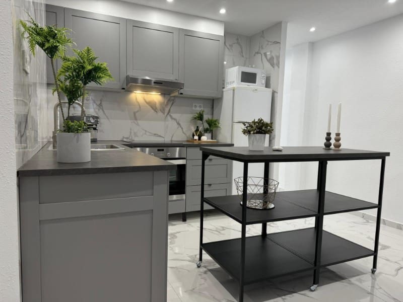 4 Zimmer Apartment zu verkaufen in Torrevieja mit Garage - 239.000 € (Ref: 9236964)