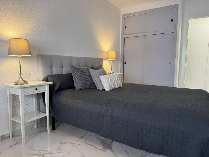 4 Zimmer Apartment zu verkaufen in Torrevieja mit Garage - 239.000 € (Ref: 9236964)