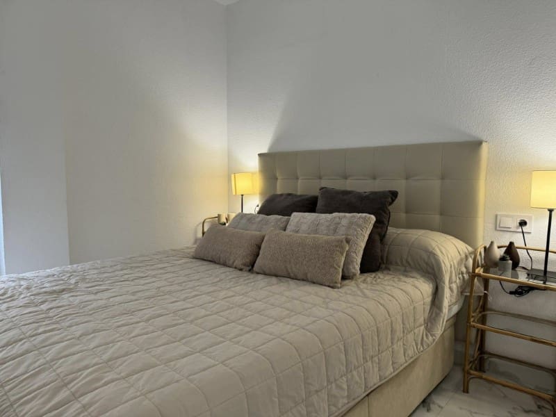 4 Zimmer Apartment zu verkaufen in Torrevieja mit Garage - 239.000 € (Ref: 9236964)