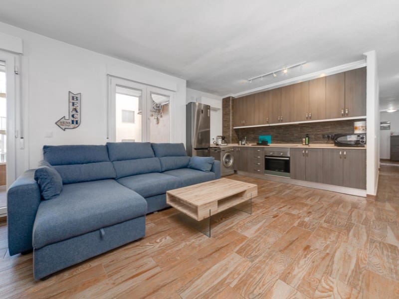 3 quarto Apartamento para venda em Torrevieja - 255 000 € (Ref: 9240196)