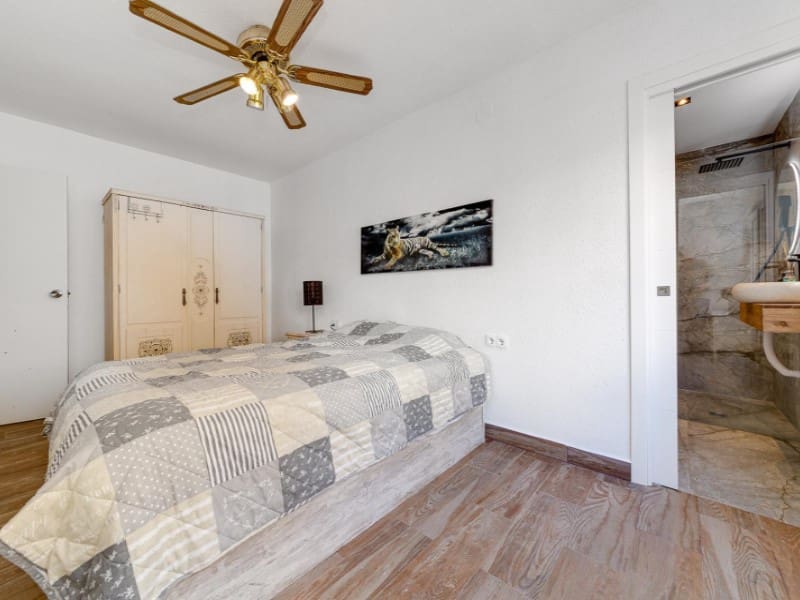 3 quarto Apartamento para venda em Torrevieja - 255 000 € (Ref: 9240196)