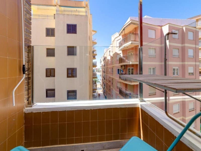 3 quarto Apartamento para venda em Torrevieja - 255 000 € (Ref: 9240196)
