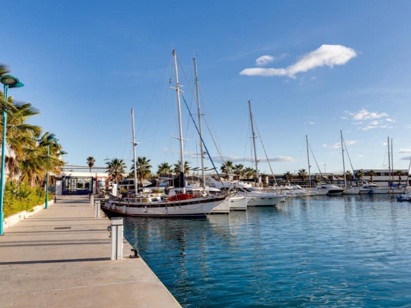 3 quarto Apartamento para venda em Torrevieja - 255 000 € (Ref: 9240196)