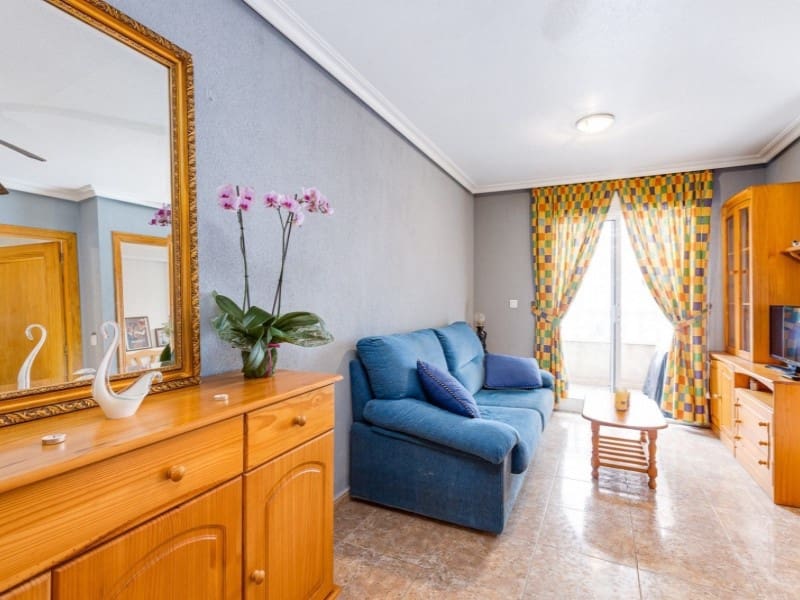 2 bedroom Apartment for sale in Torrevieja - € 125,000 (Ref: 9244271)