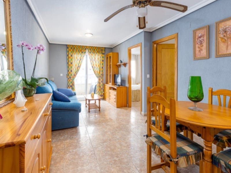 2 bedroom Apartment for sale in Torrevieja - € 125,000 (Ref: 9244271)