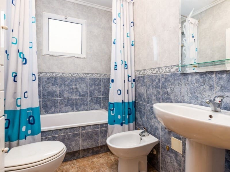 2 bedroom Apartment for sale in Torrevieja - € 125,000 (Ref: 9244271)